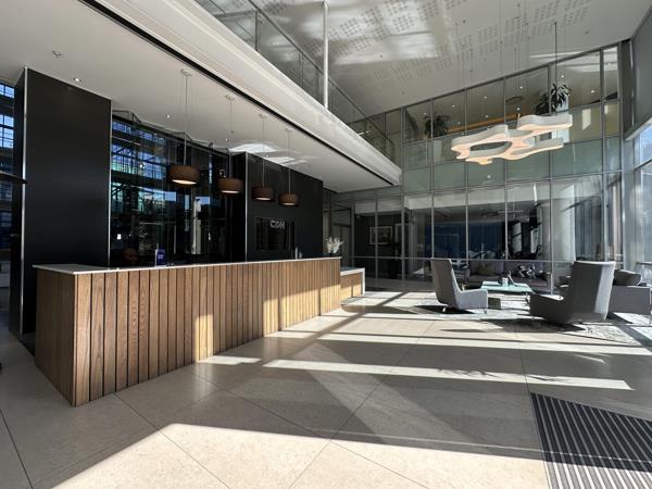 1 728 m² Commercial space