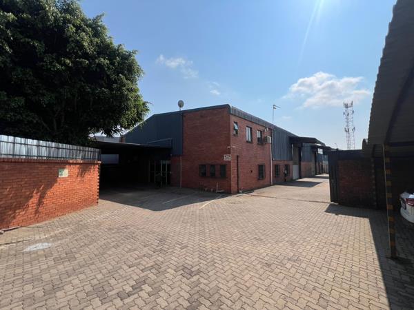 1 000  m² Industrial space