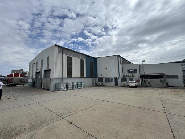 2 000  m² Industrial space