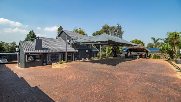 338 m² Office Space