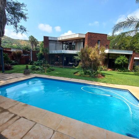 5 Bedroom House