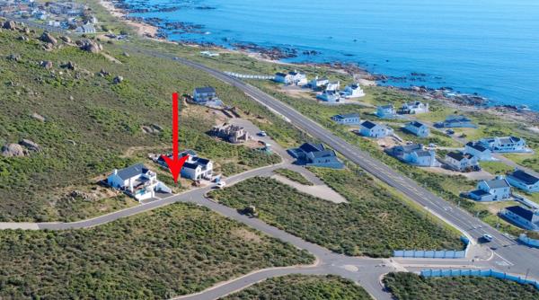 379 m² Land