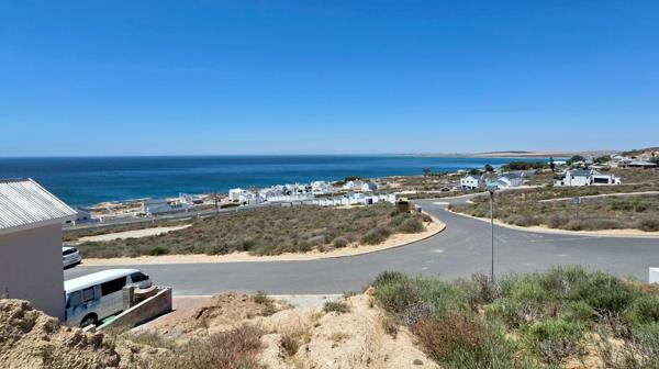 379 m² Land