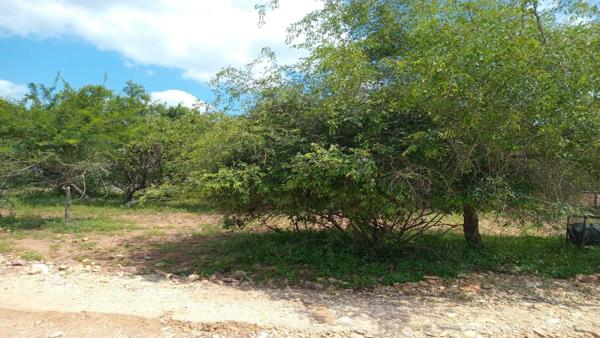 1 680 m² Land