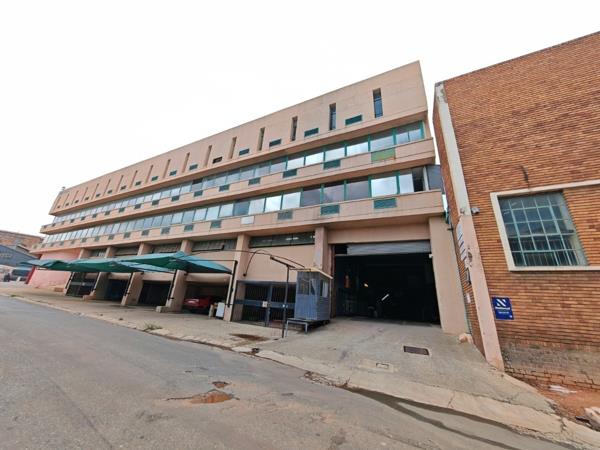 6 109  m² Industrial space