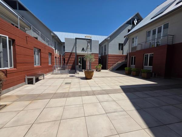 165 m² Commercial space