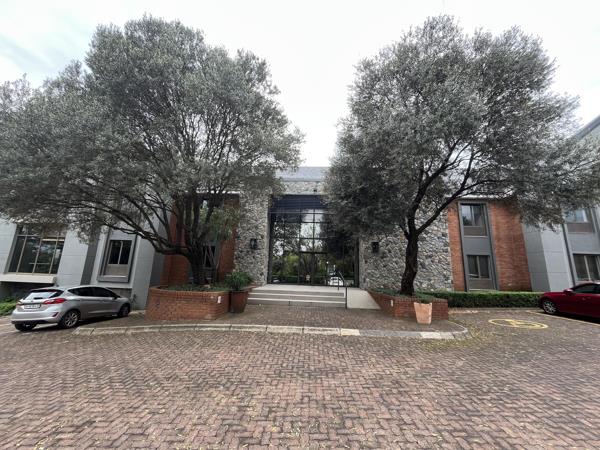 631.9 m² Commercial space