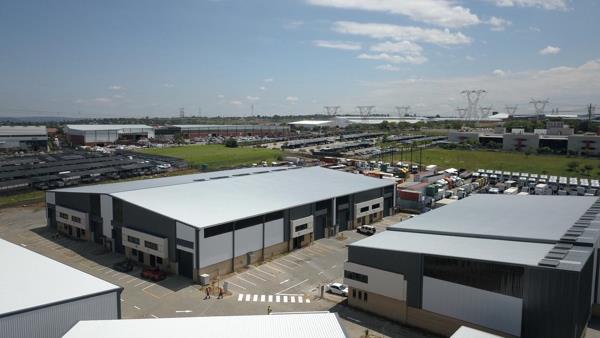 570  m² Industrial space