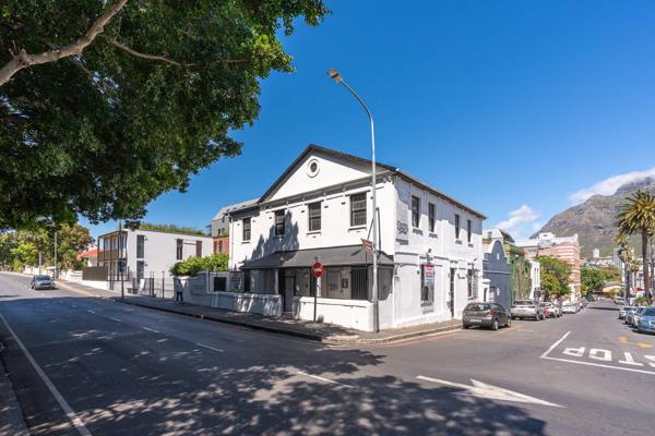 380  m² Commercial space