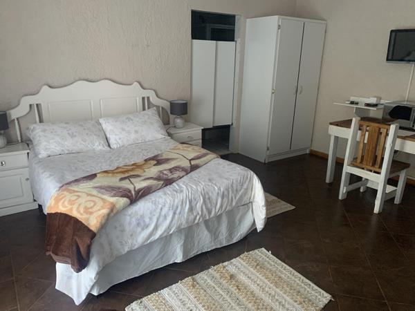 1 Bedroom House