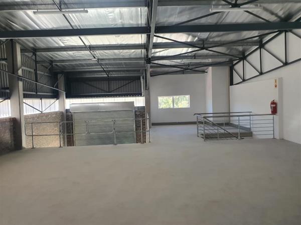 340  m² Commercial space