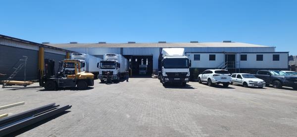 3 711  m² Industrial space