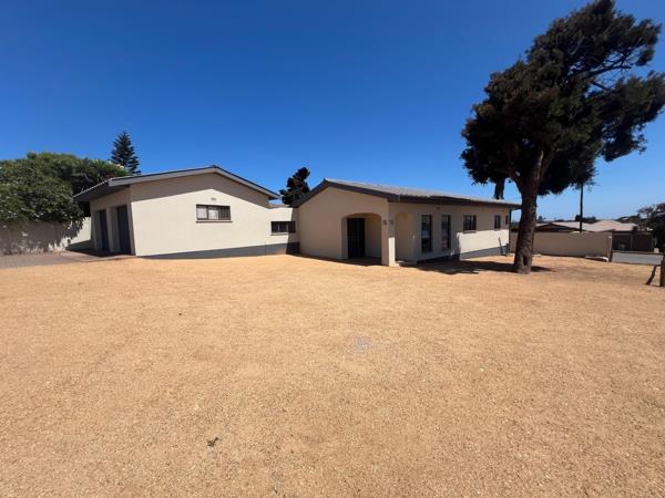 240  m² Commercial space