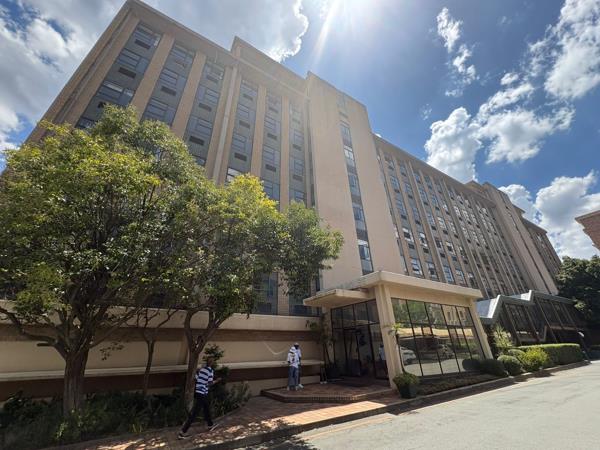 200  m² Commercial space