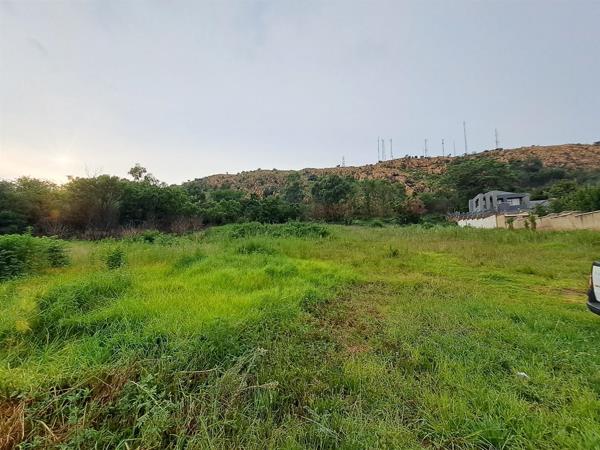 4 384 m² Land