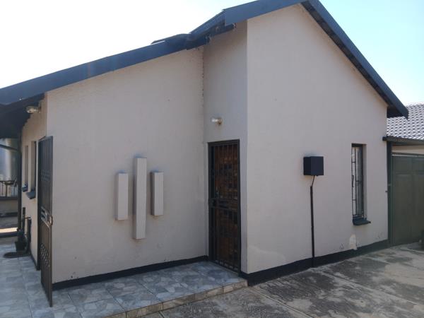2 Bedroom House