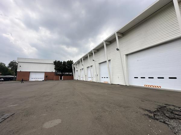 4 633  m² Industrial space