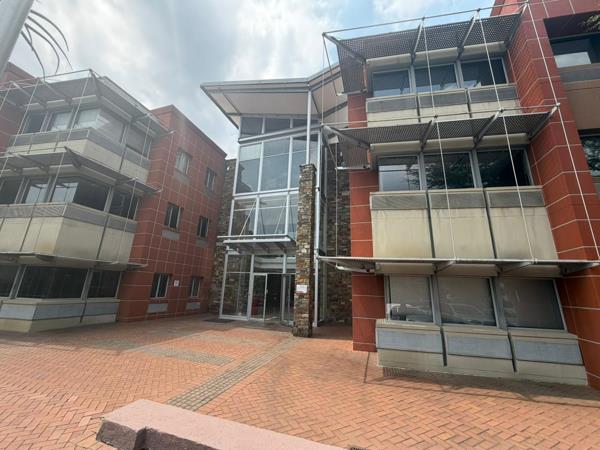 380 m² Commercial space