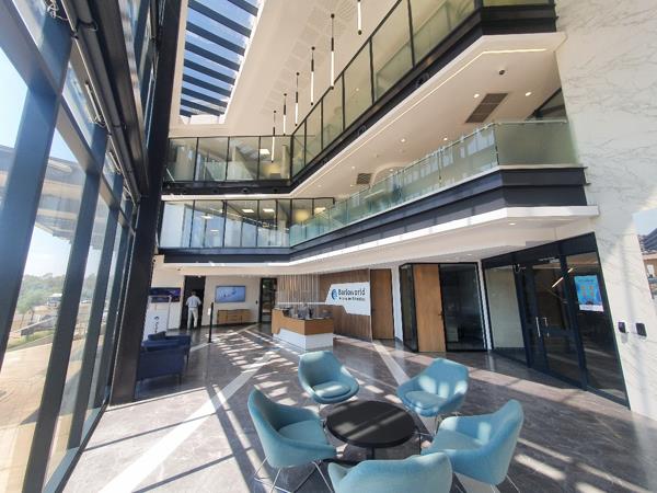 2 580  m² Commercial space