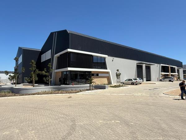870 m² Industrial space