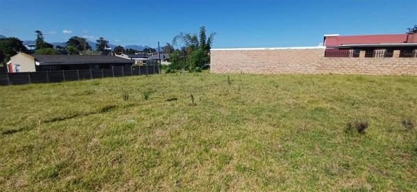 451 m² Land