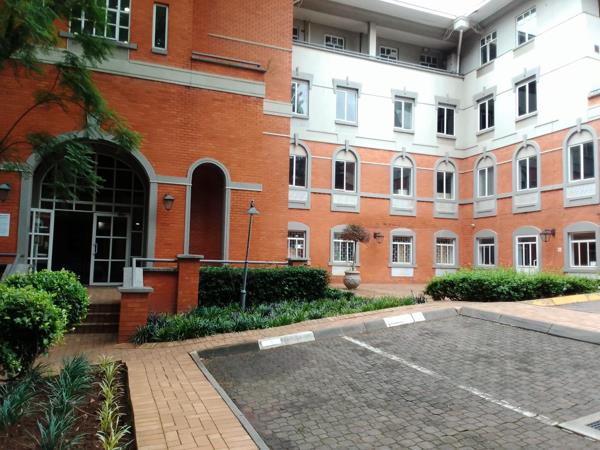 1 000 m² Commercial space