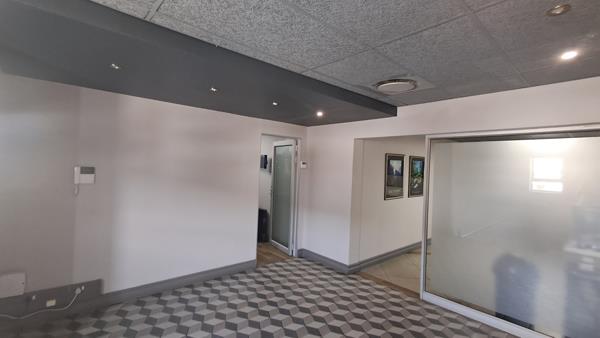 160  m² Office Space