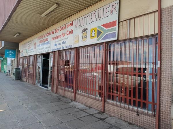 440  m² Commercial space