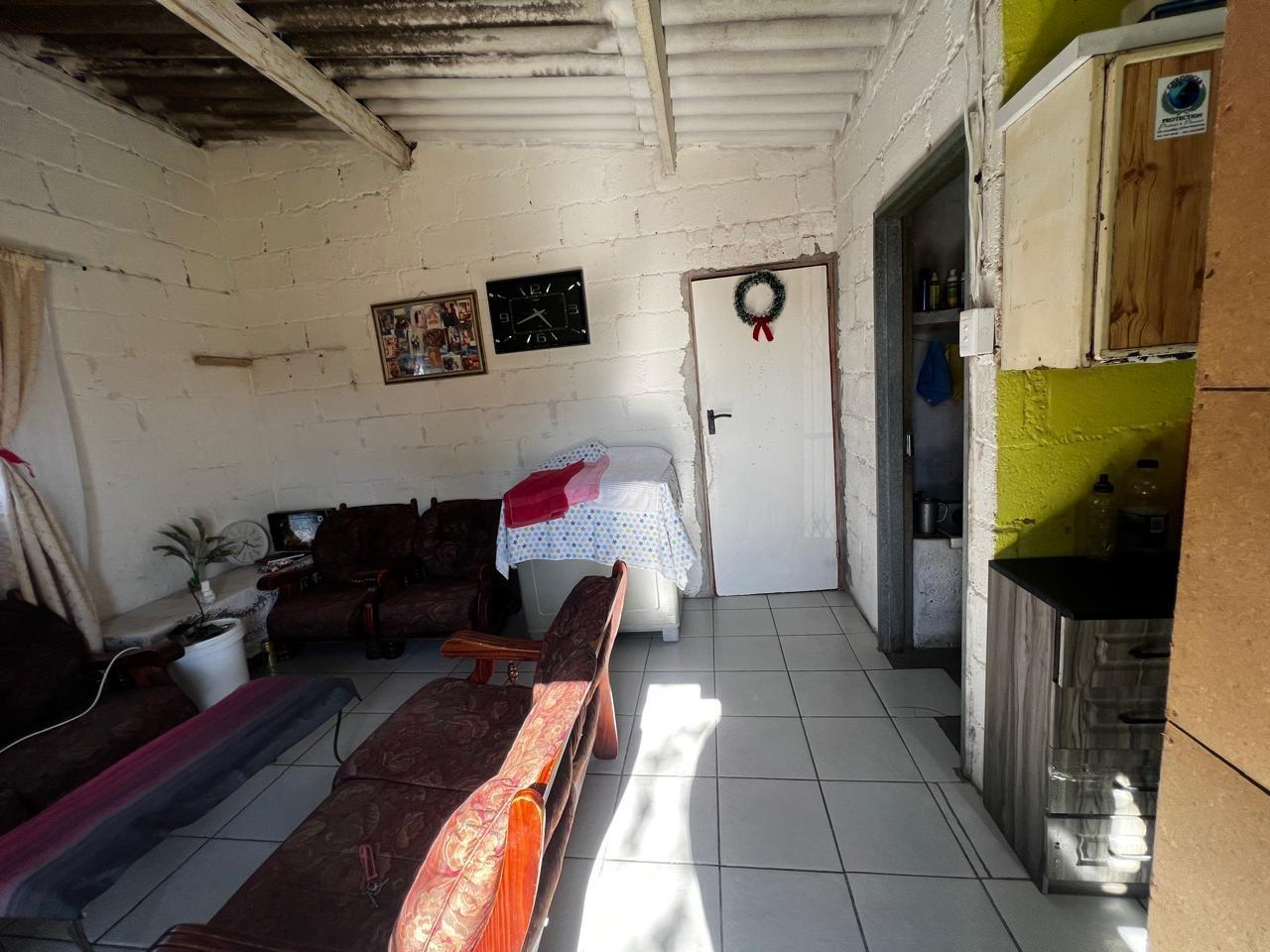 House in Bethelsdorp - View 4