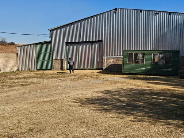 1 800  m² Commercial space