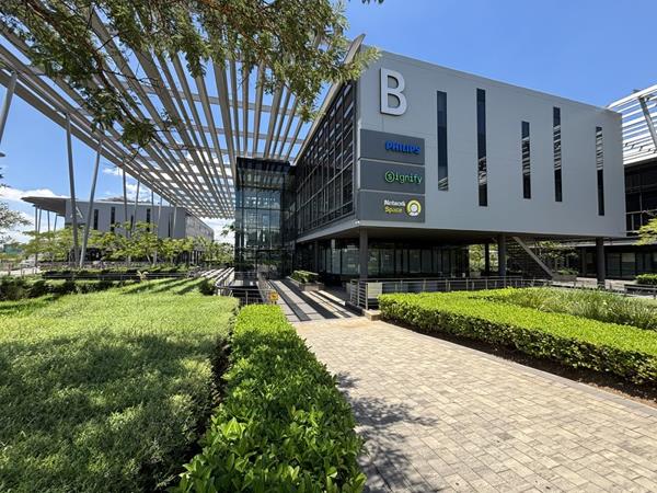 378  m² Office Space