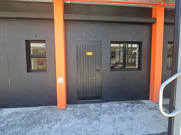 196  m² Industrial space