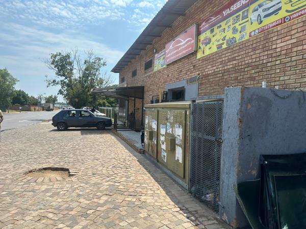 1 427  m² Commercial space