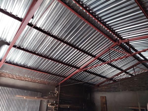 112  m² Commercial space