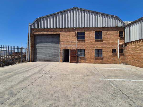 443  m² Industrial space