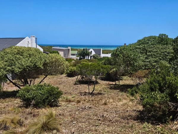 833 m² Land