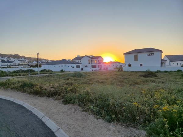412 m² Land