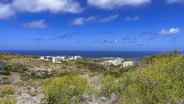 1 220 m² Land