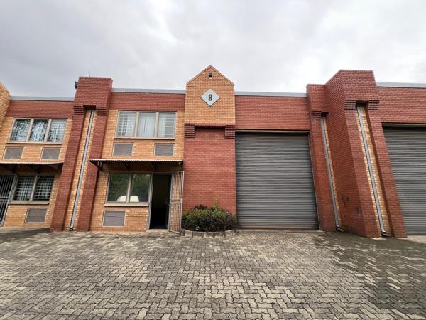 195  m² Industrial space