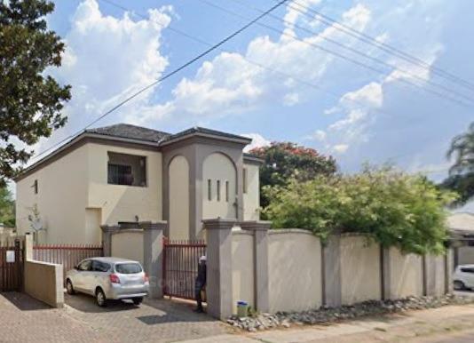 12 Bedroom House