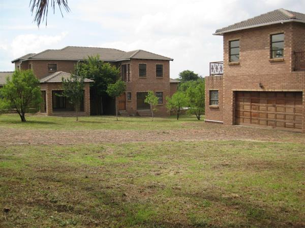 9 Bedroom House