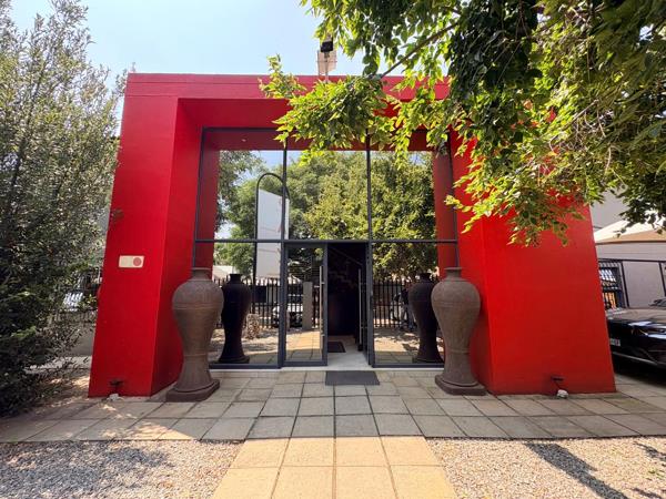 731  m² Commercial space