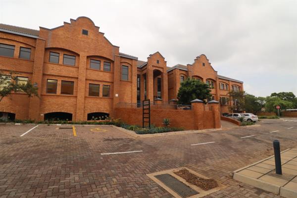 163 m² Office Space