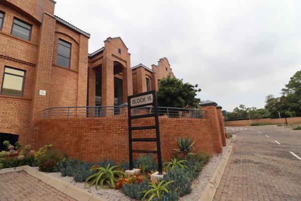 220 m² Office Space