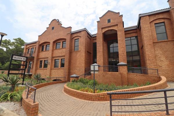 1 147 m² Office Space