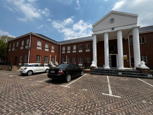 131  m² Commercial space