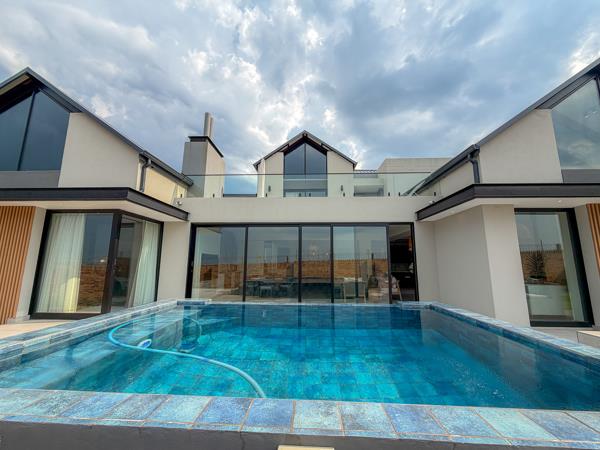 5 Bedroom House