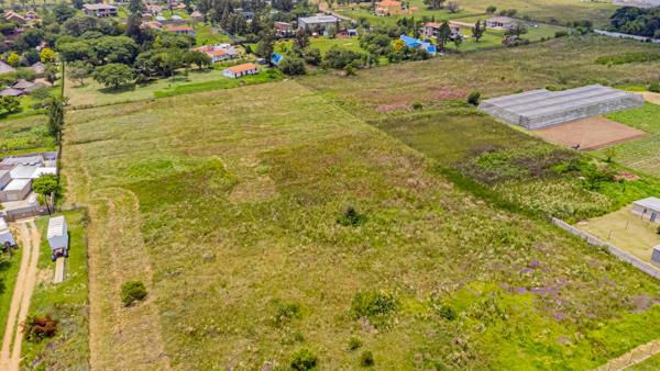 8 566 m² Land