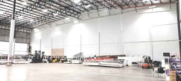 3 694  m² Commercial space