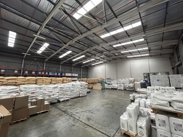 2 200  m² Industrial space